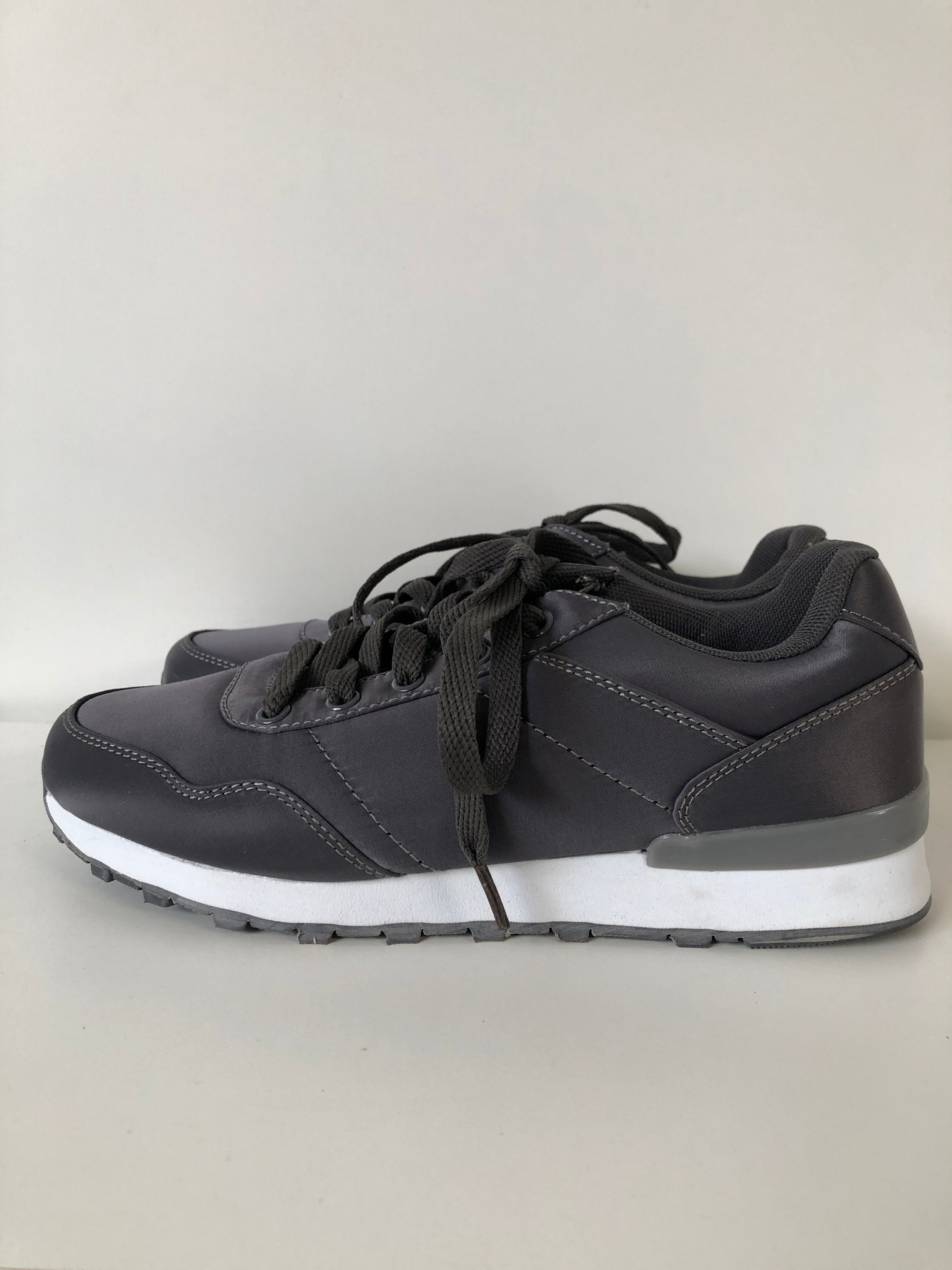Coop Sneakers